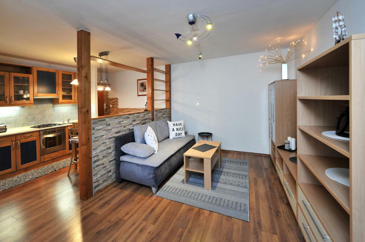 Apartman Zara Velky Slavkov Exterior photo